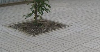 Качественная тротуарная плитка серого цвета в Грозном в октябре