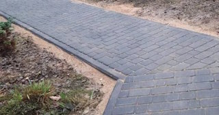 Укладка тротуарной плитки на основание в Грозном в октябре